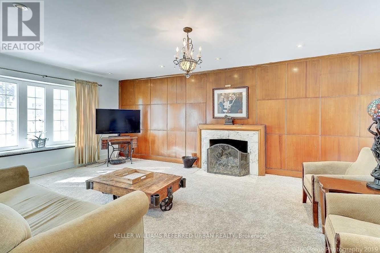 8 Yorkleigh Avenue, Toronto, Ontario  M9P 1Y1 - Photo 3 - W12145780