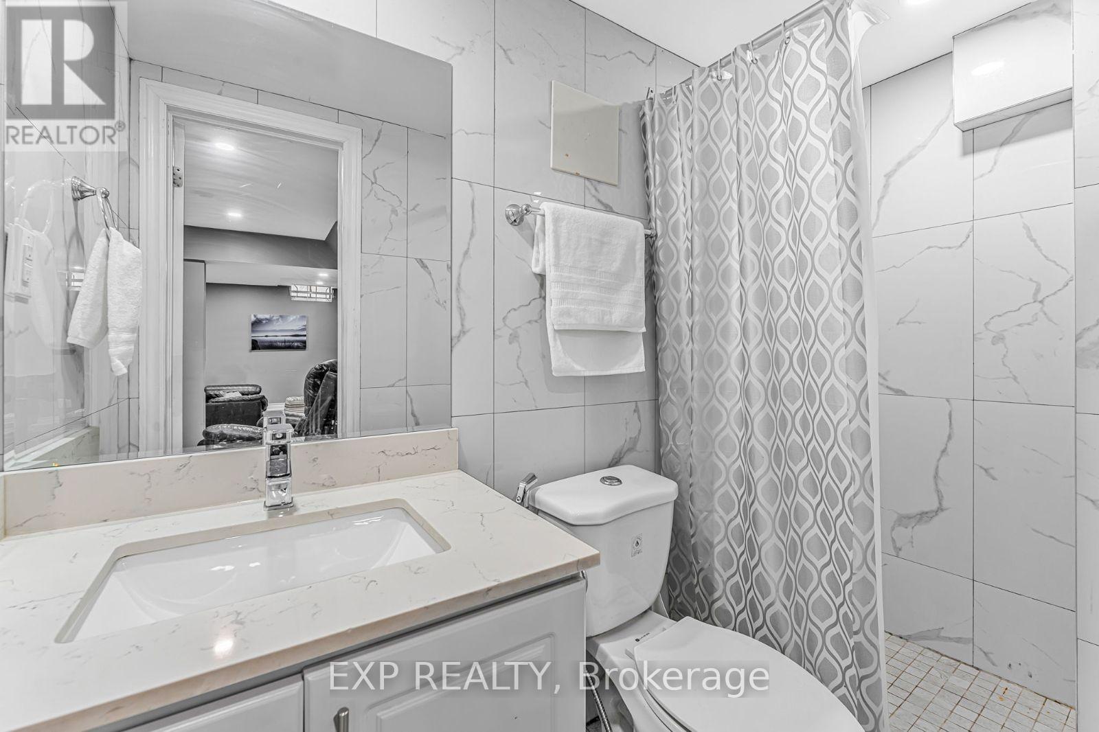 5547 Cortina Crescent, Mississauga, Ontario  L4Z 3R1 - Photo 28 - W12145781