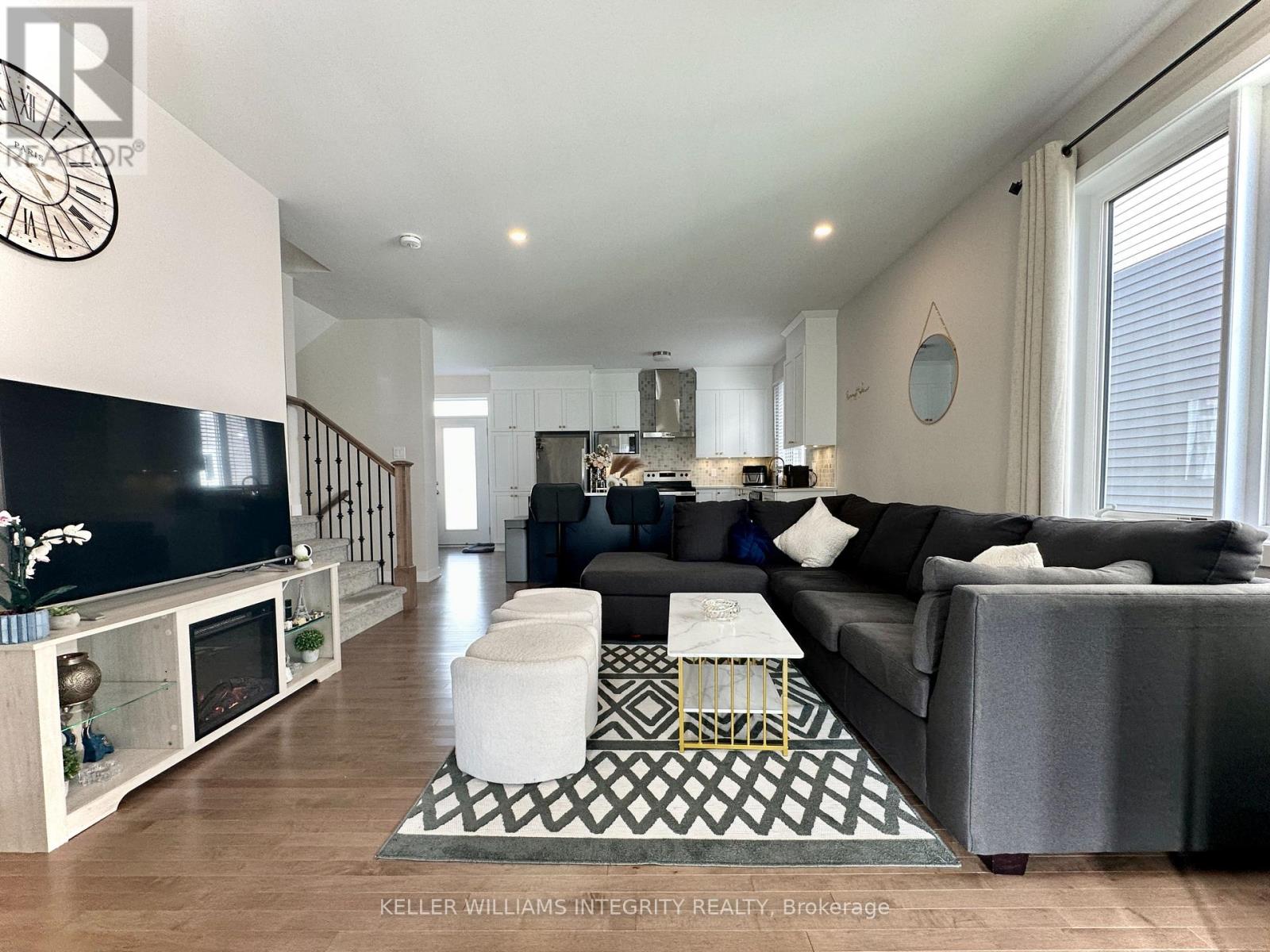 313 Canadensis Lane, Ottawa, Ontario  K2J 6X8 - Photo 9 - X12145844