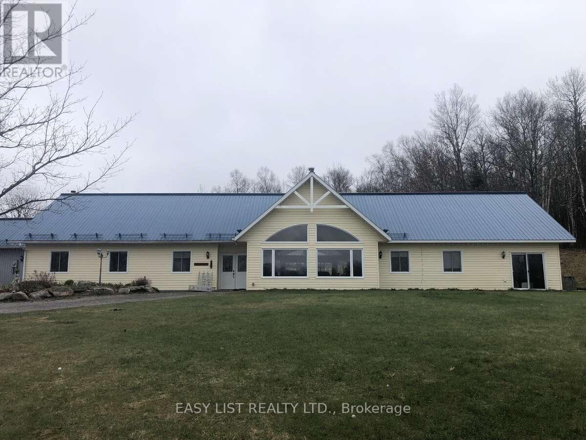 535 PERRIER ROAD, Hastings Highlands, Ontario