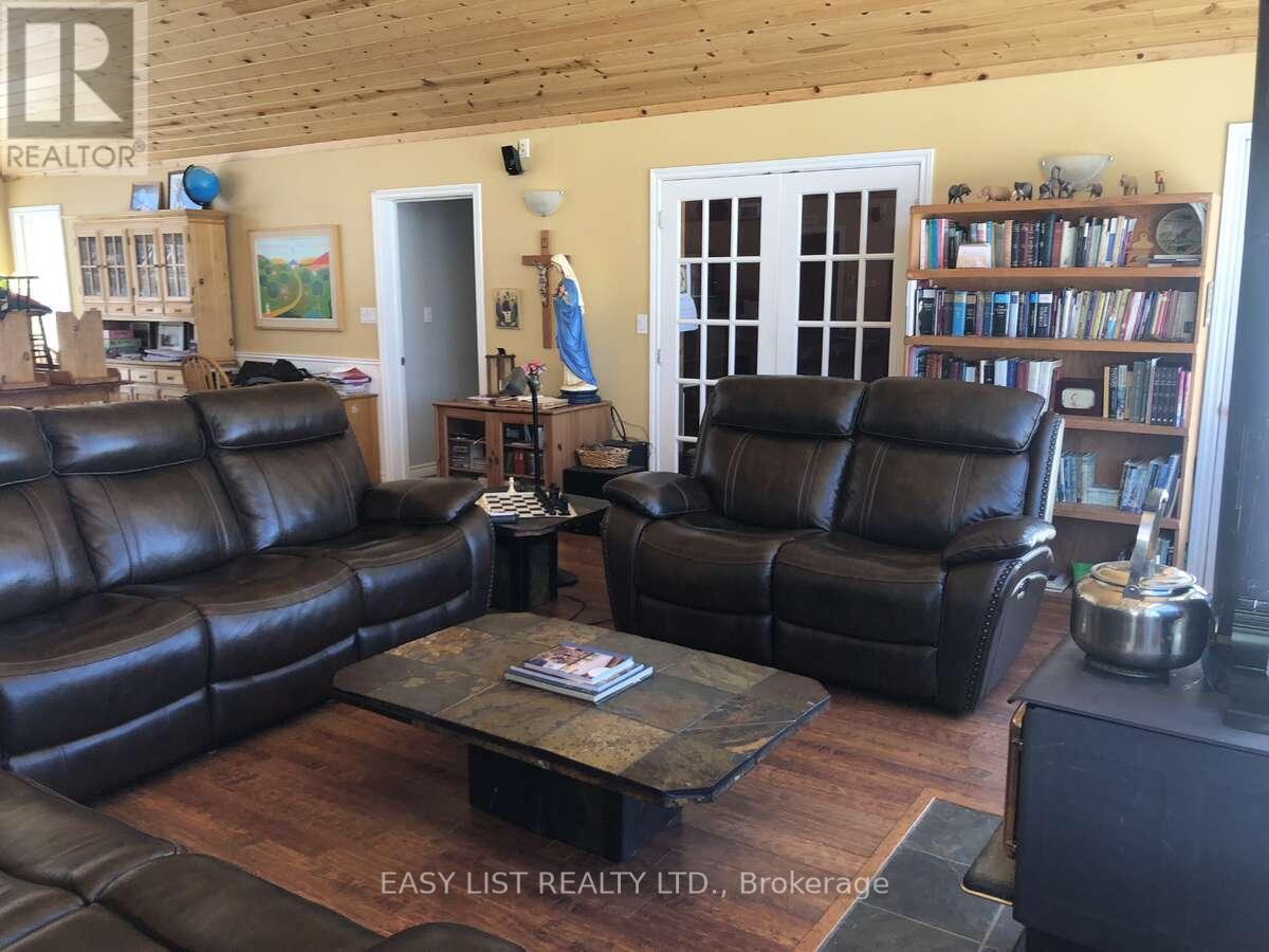 535 Perrier Road, Hastings Highlands, Ontario  K0J 1L0 - Photo 10 - X12145856