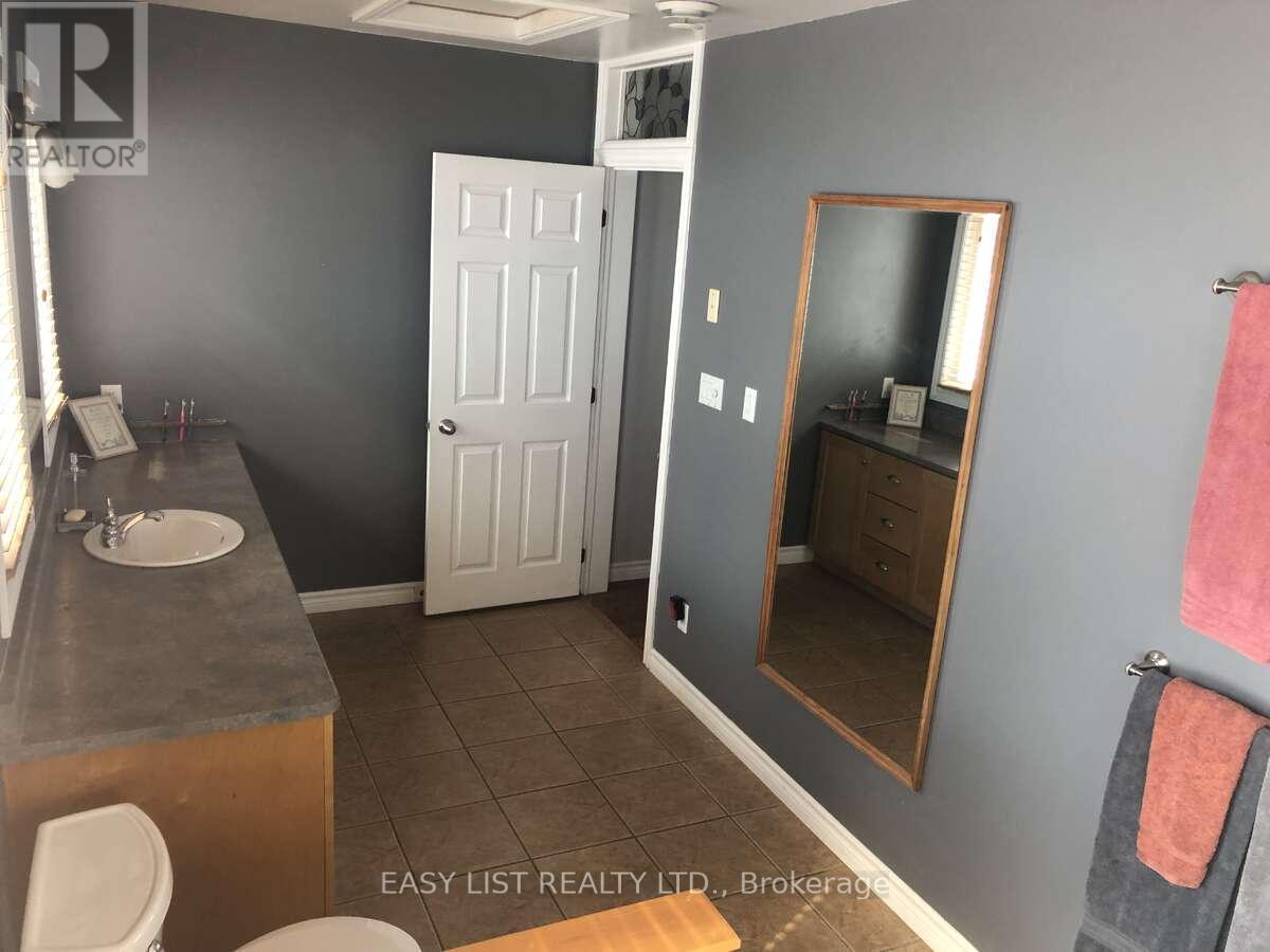 535 Perrier Road, Hastings Highlands, Ontario  K0J 1L0 - Photo 23 - X12145856