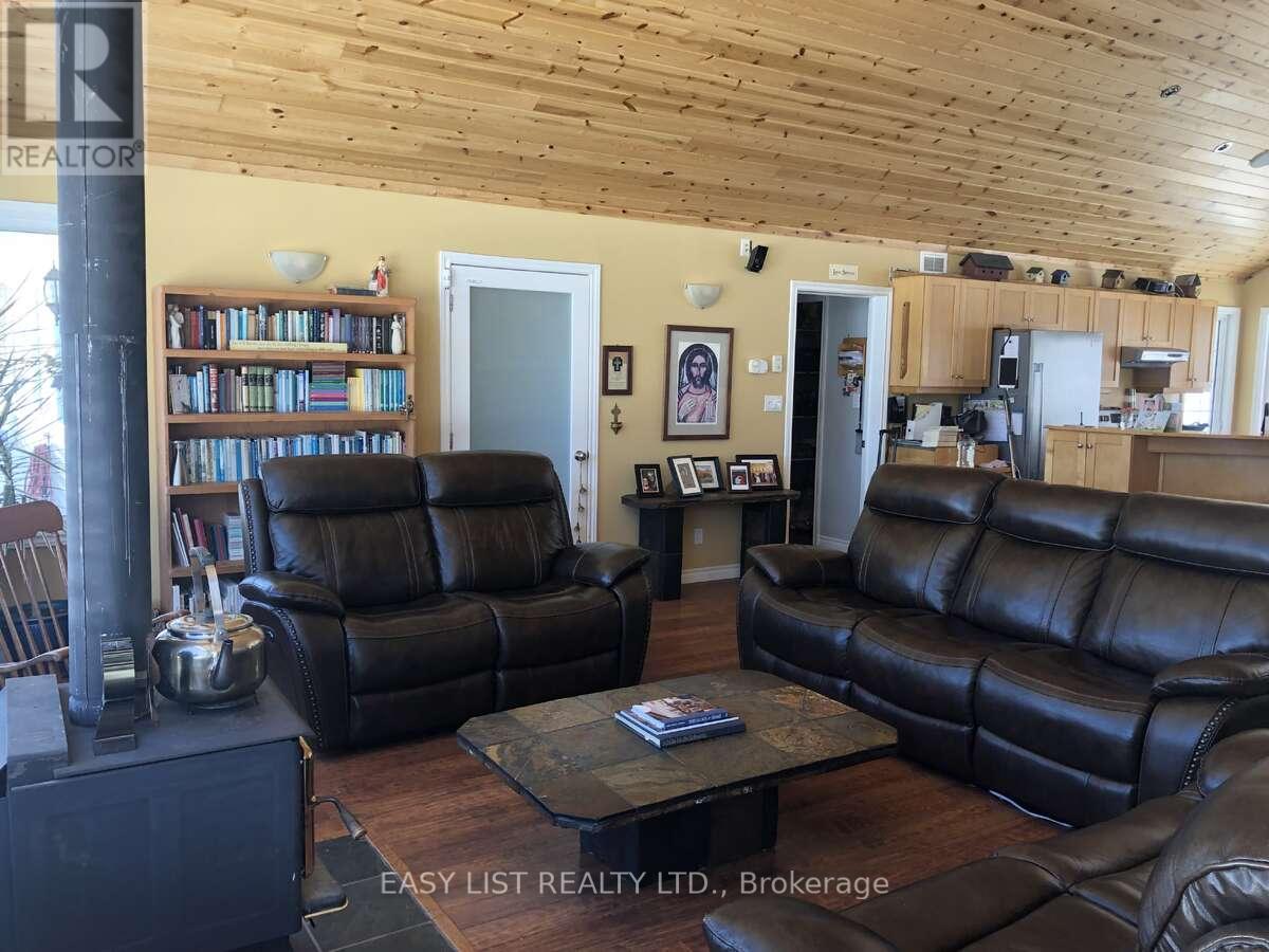 535 Perrier Road, Hastings Highlands, Ontario  K0J 1L0 - Photo 9 - X12145856