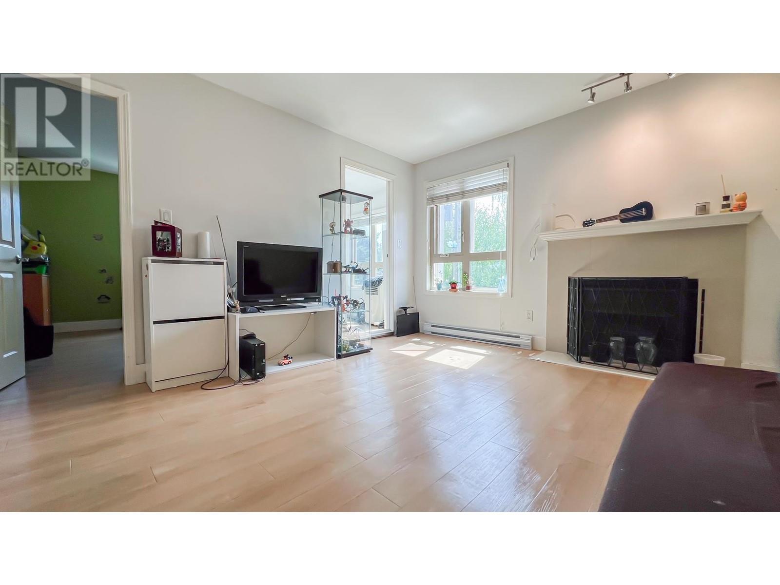 308 1516 E 1st Avenue, Vancouver, British Columbia  V5N 1A5 - Photo 2 - R3002205