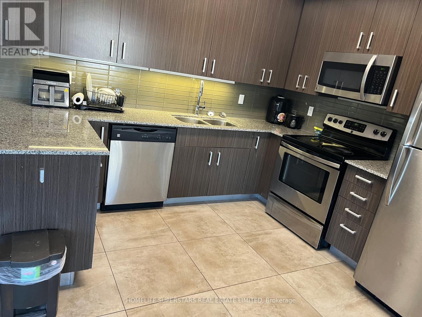 Property at T101 - 62 BALSAM STREET image 5