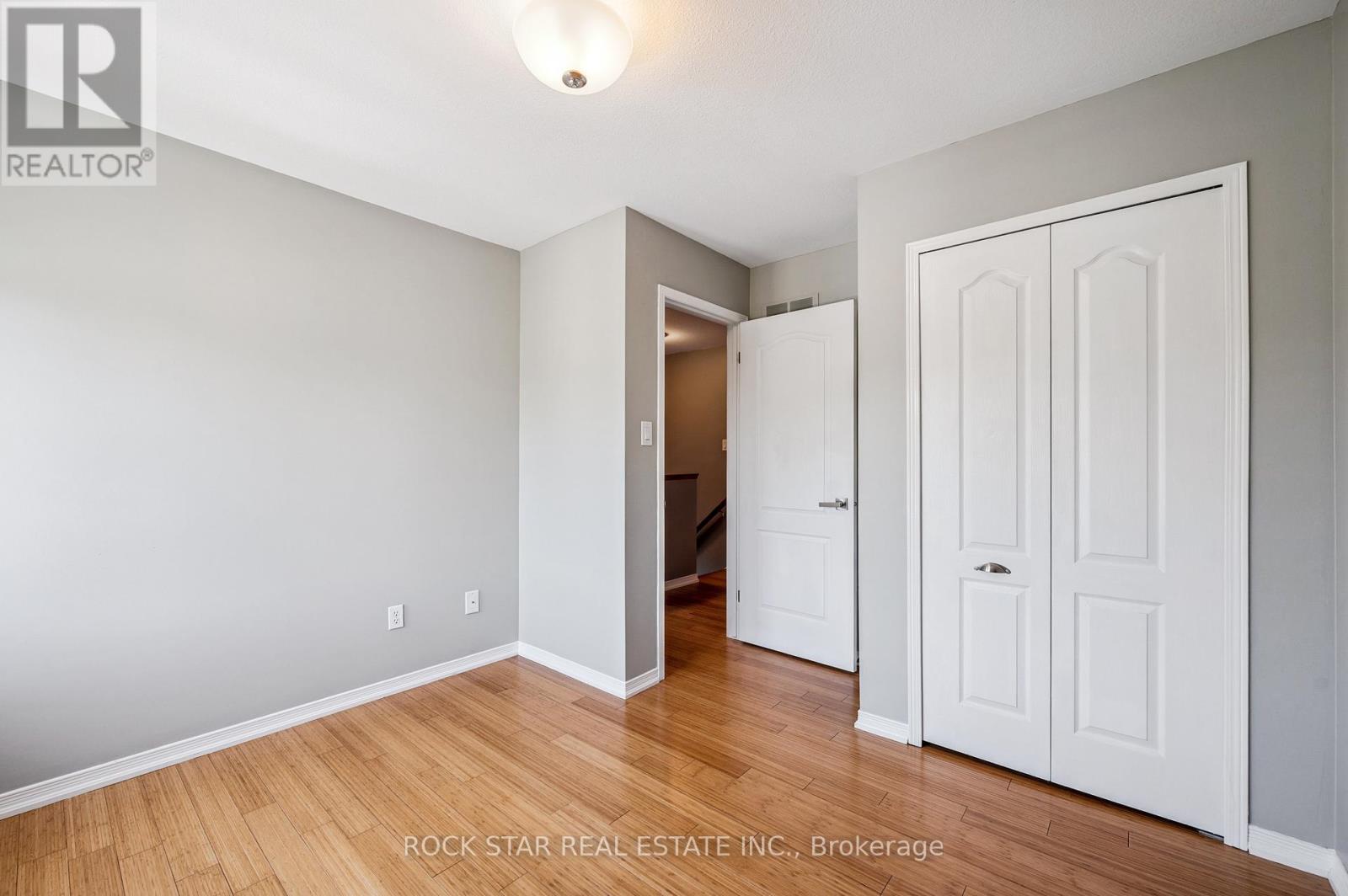 55 Valridge Drive, Hamilton (Ancaster), Ontario  L9G 4Y7 - Photo 25 - X12145774