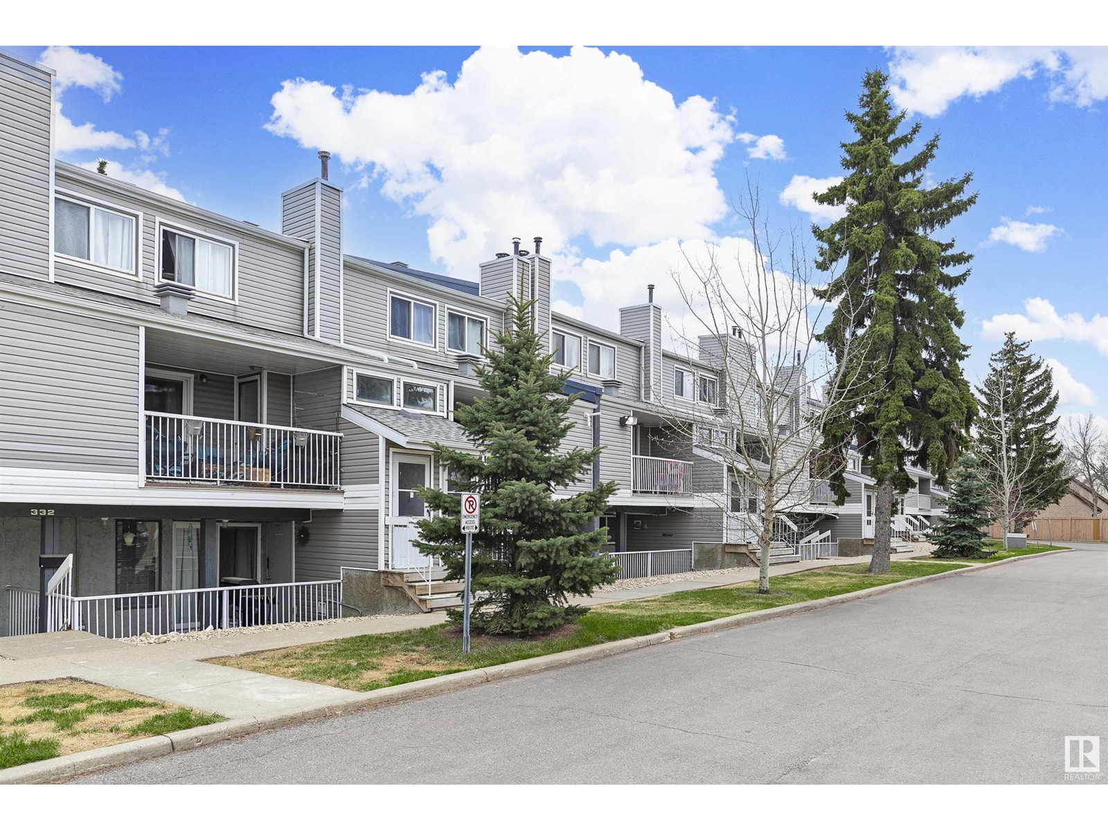 Property at #323 10404 24 AV NW image 1