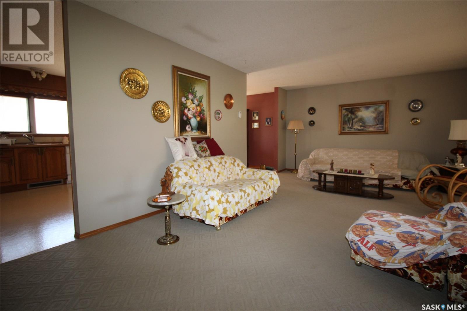 594 5th Street W, Shaunavon, Saskatchewan  S0N 2M0 - Photo 11 - SK005755