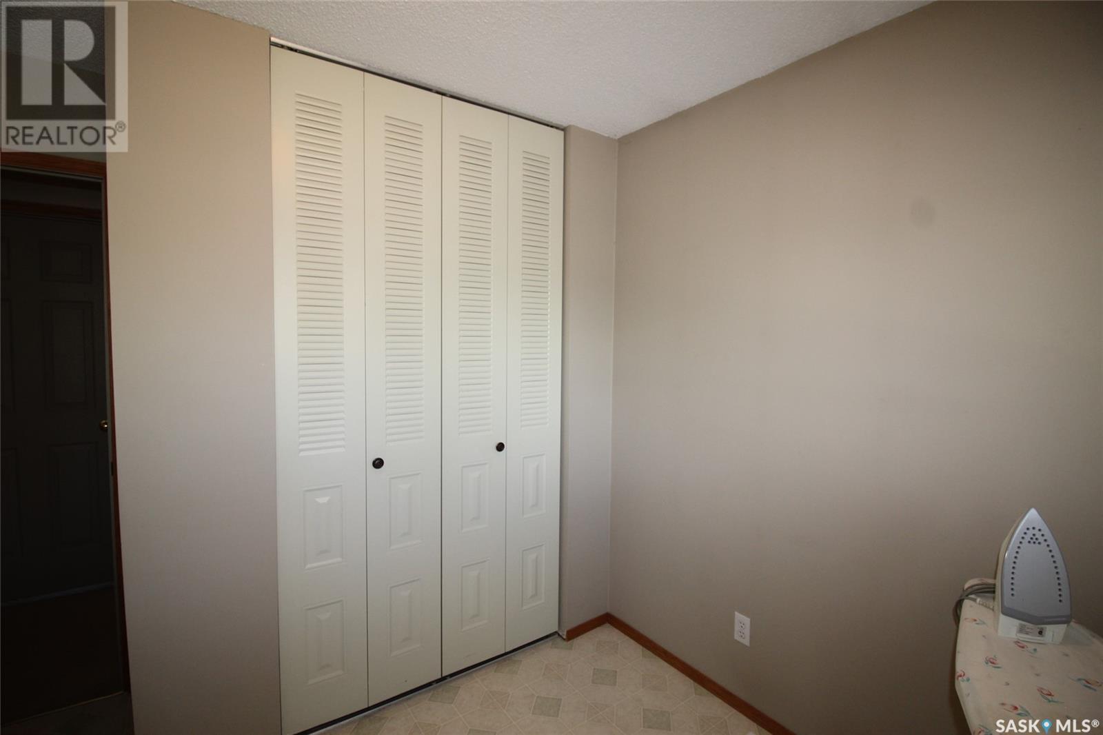 594 5th Street W, Shaunavon, Saskatchewan  S0N 2M0 - Photo 17 - SK005755