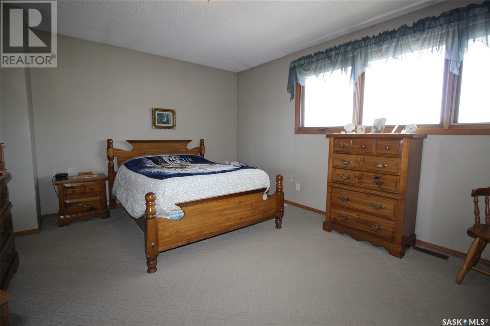 594 5th Street W, Shaunavon, Saskatchewan  S0N 2M0 - Photo 18 - SK005755