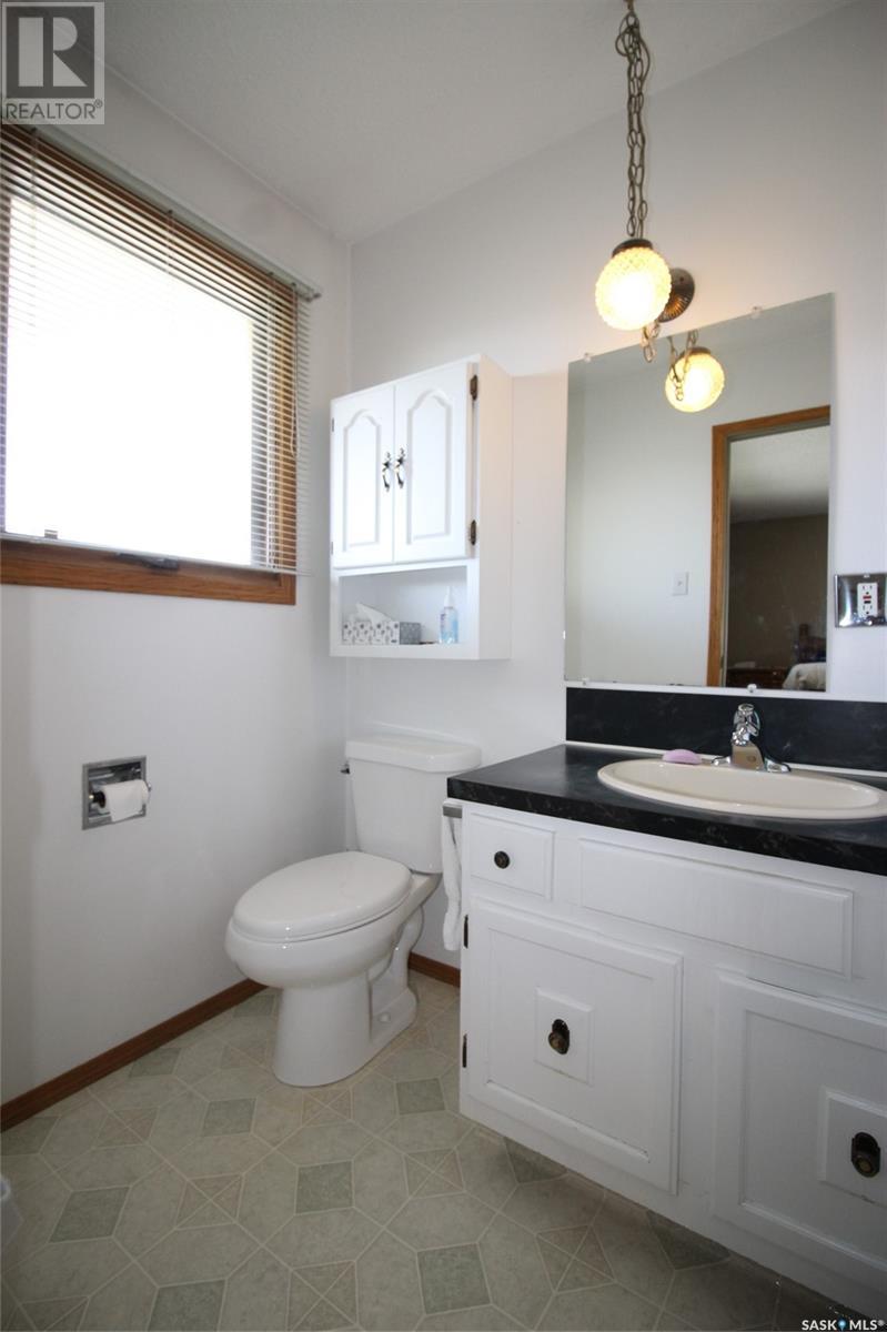 594 5th Street W, Shaunavon, Saskatchewan  S0N 2M0 - Photo 19 - SK005755