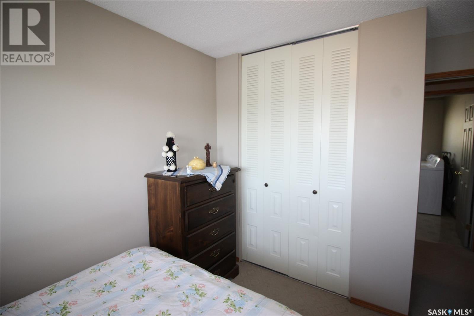 594 5th Street W, Shaunavon, Saskatchewan  S0N 2M0 - Photo 22 - SK005755