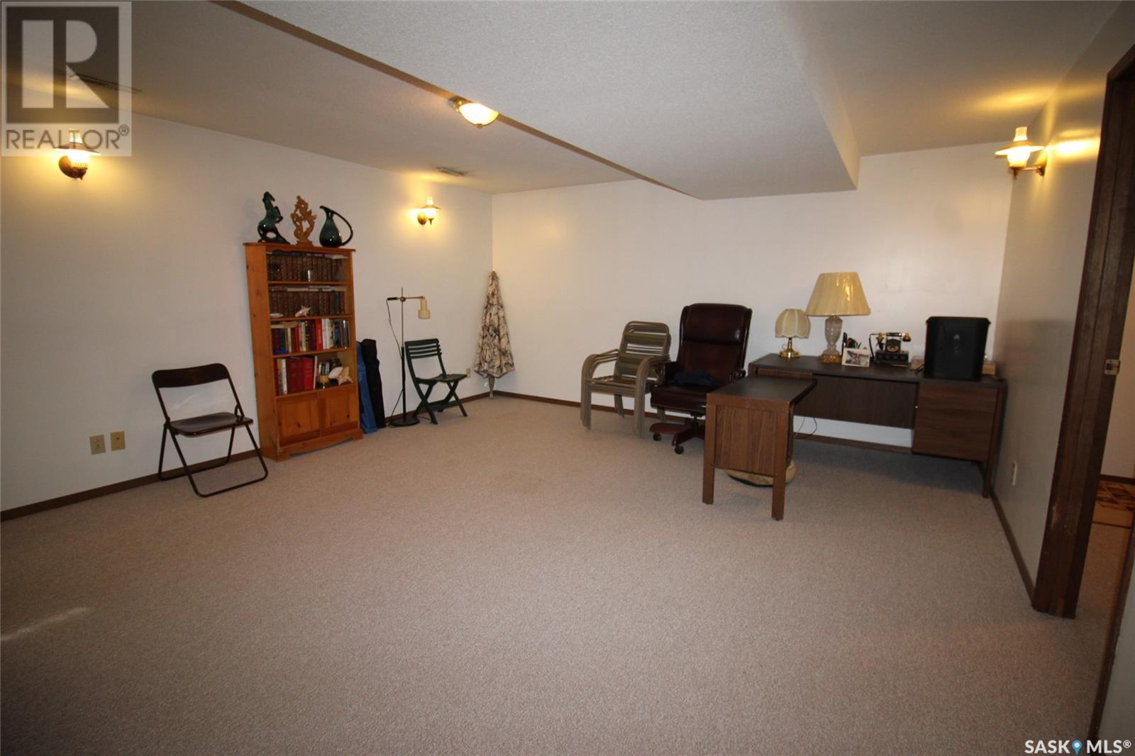 594 5th Street W, Shaunavon, Saskatchewan  S0N 2M0 - Photo 29 - SK005755
