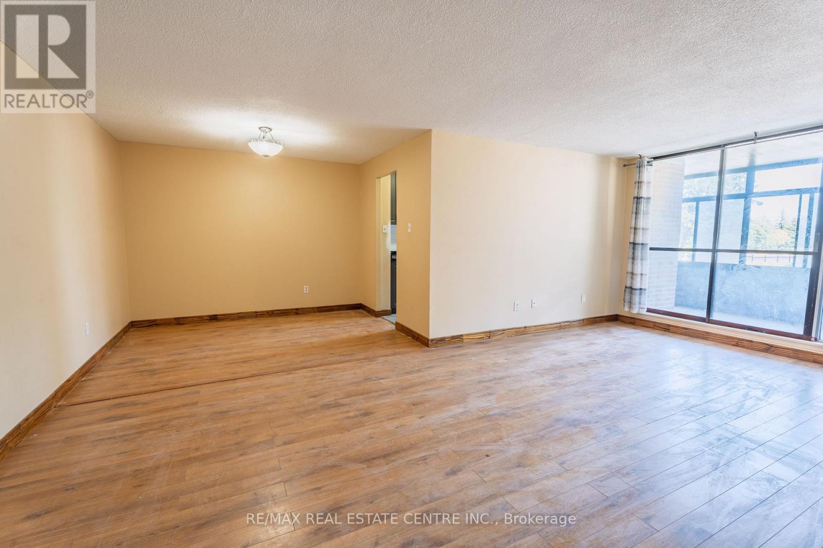 209 - 15 Kensington Road, Brampton (Queen Street Corridor), Ontario  L6T 3W2 - Photo 24 - W11970441