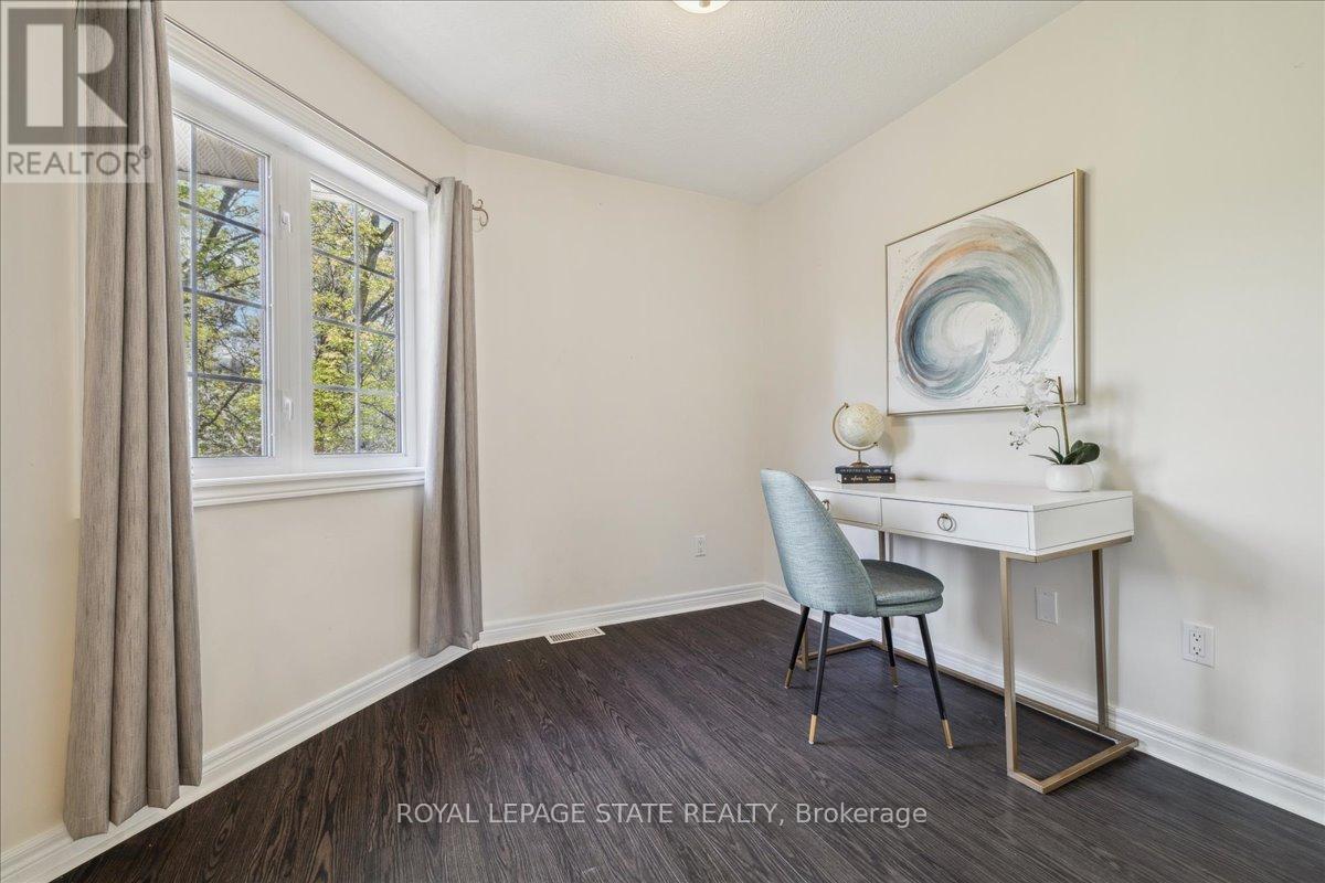 16 - 100 Beddoe Drive, Hamilton, Ontario  L8P 4Z2 - Photo 6 - X12145234