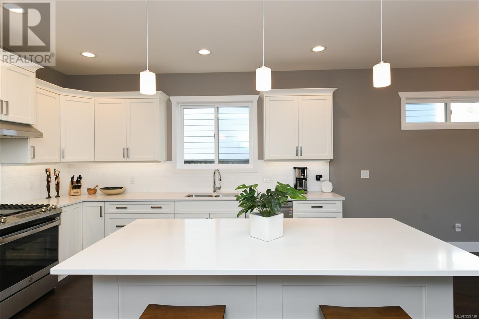 Property at 2523 Branch Ave image 3