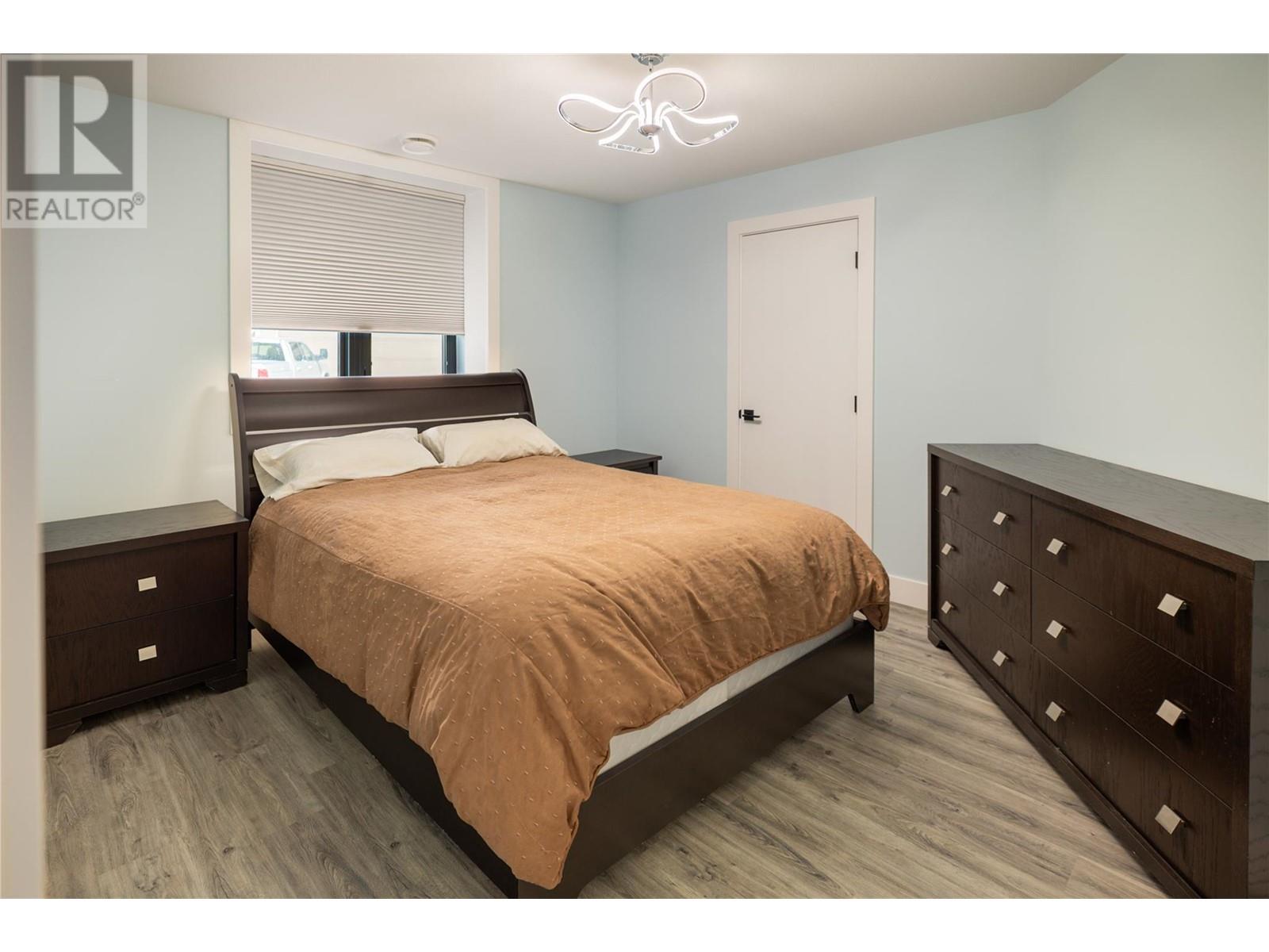 18451 CRYSTAL WATERS Road Unit# 34 Lake Country Photo 33