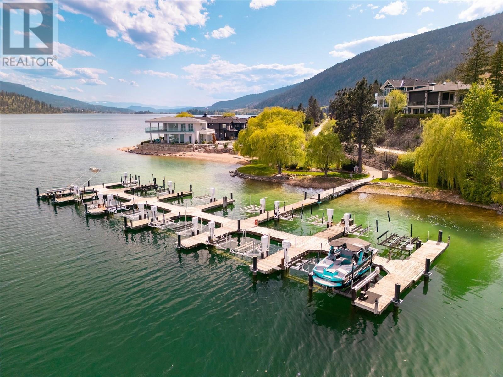 18451 CRYSTAL WATERS Road Unit# 34 Lake Country Photo 2