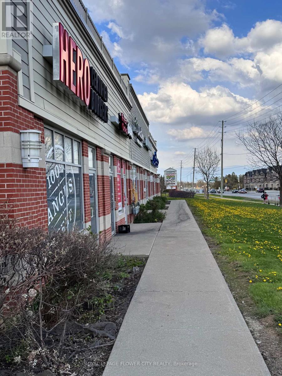 1380 Major Mackenzie Drive W, Vaughan, Ontario  L6A 4H6 - Photo 11 - N12145837