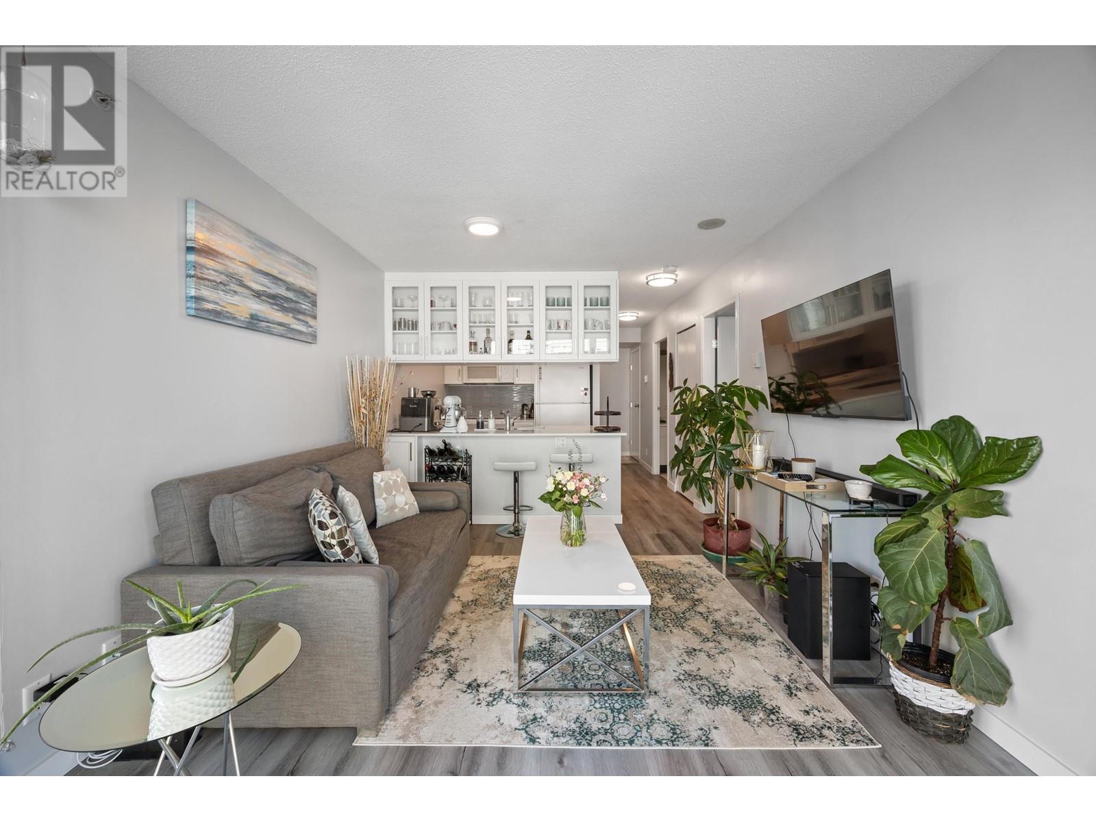 911 1367 Alberni Street, Vancouver, British Columbia  V6E 4R9 - Photo 1 - R3002381