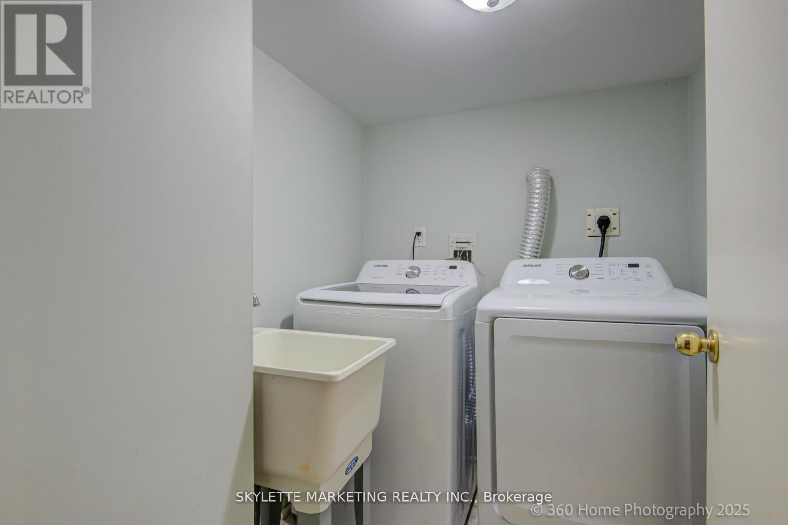 184 Scott Road, Toronto, Ontario  M6M 3T8 - Photo 16 - W12145795