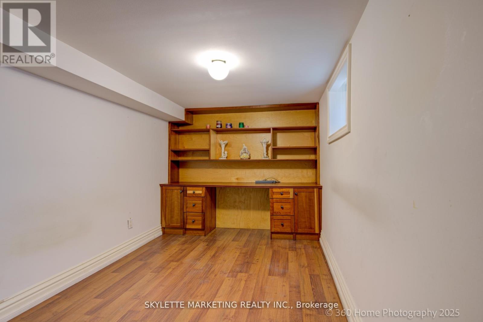 184 Scott Road, Toronto, Ontario  M6M 3T8 - Photo 20 - W12145795