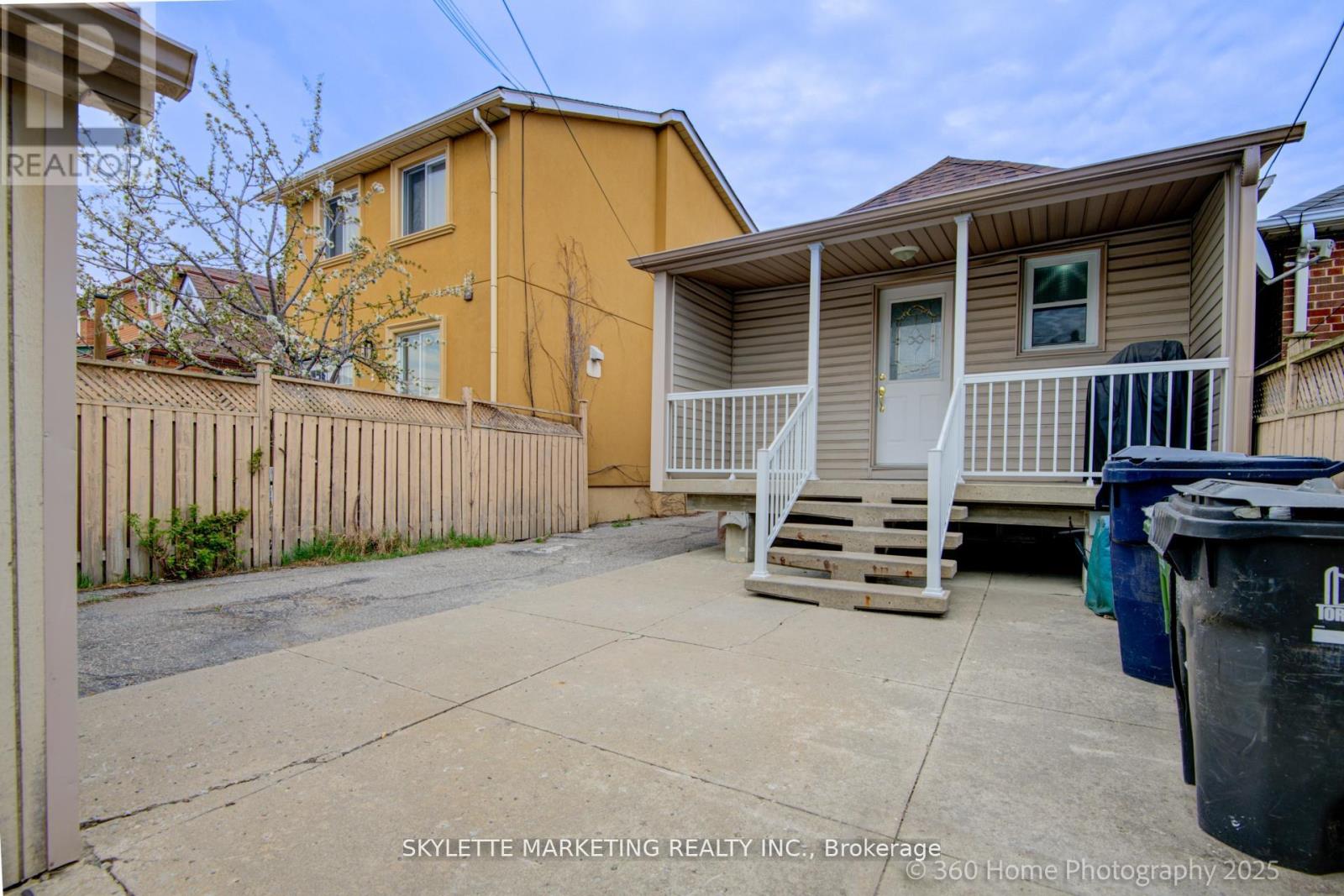 184 Scott Road, Toronto, Ontario  M6M 3T8 - Photo 36 - W12145795