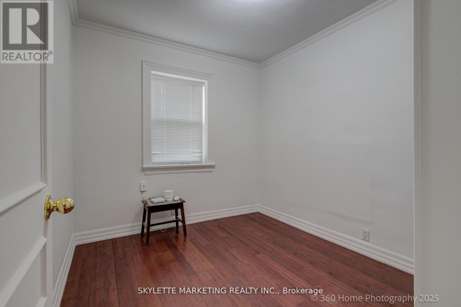 184 Scott Road, Toronto, Ontario  M6M 3T8 - Photo 6 - W12145795