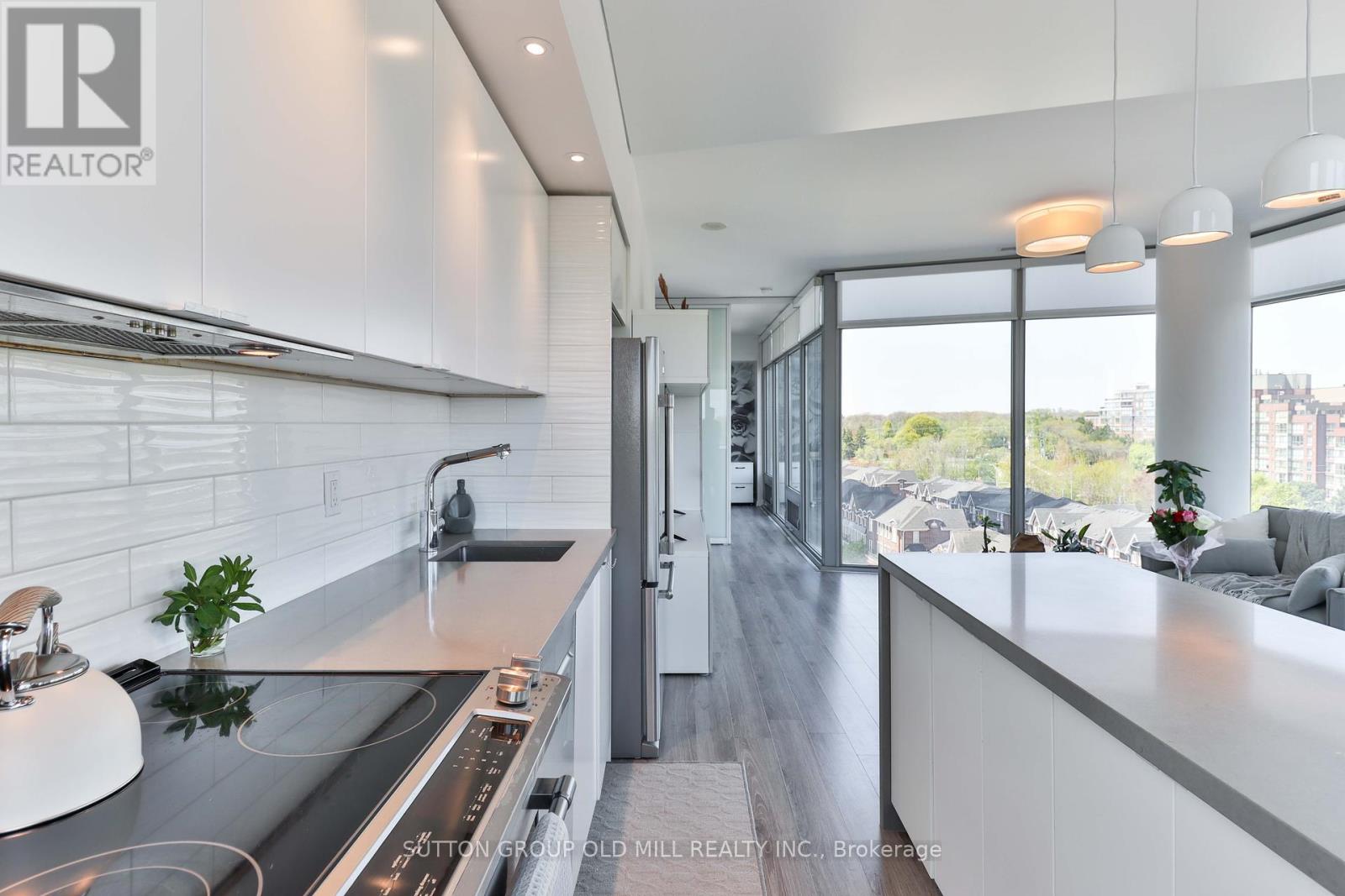 714 - 103 The Queensway, Toronto, Ontario  M6S 5B3 - Photo 18 - W12145796