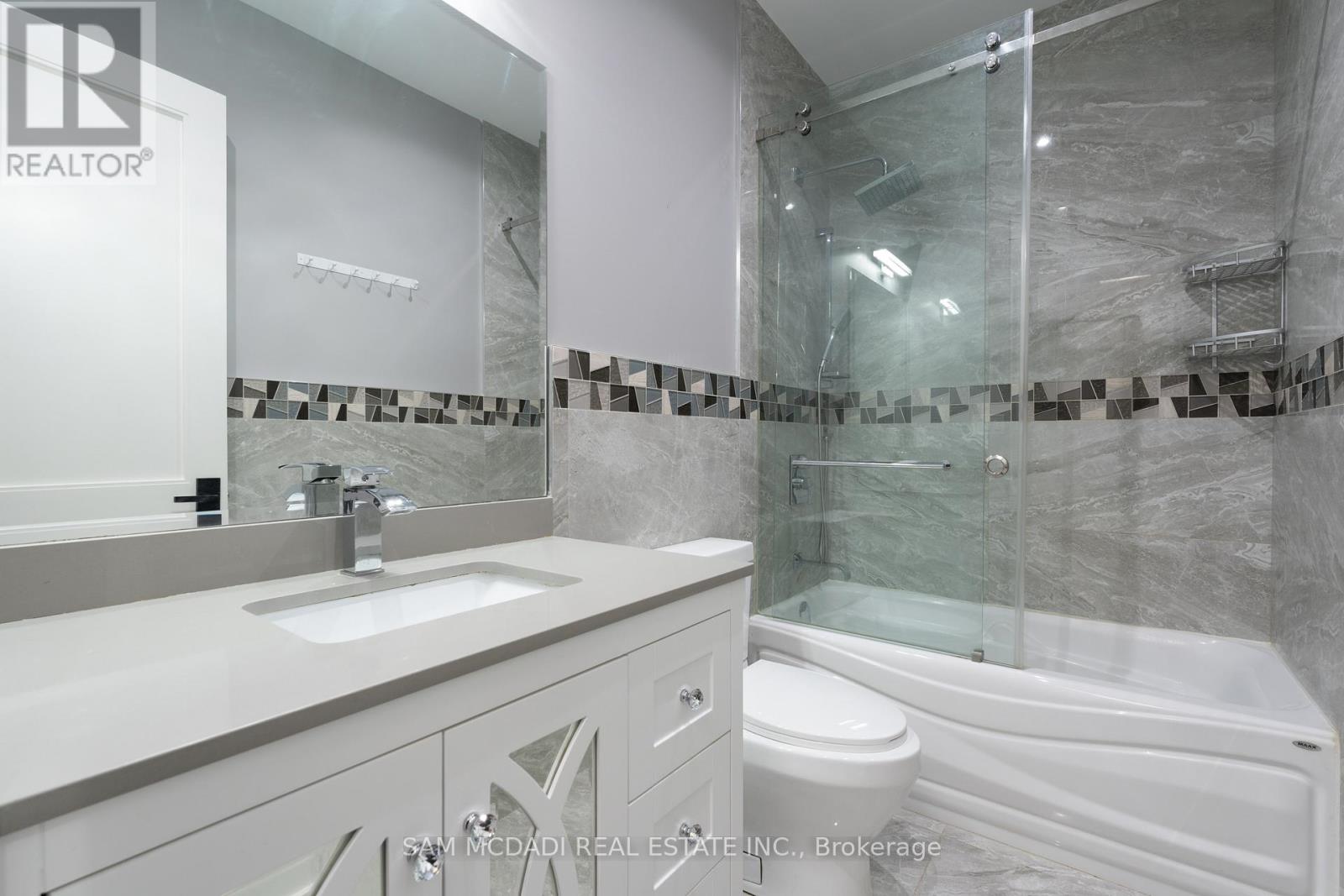 1368 Kenmuir Avenue, Mississauga (Mineola), Ontario  L5G 4B4 - Photo 24 - W12145859