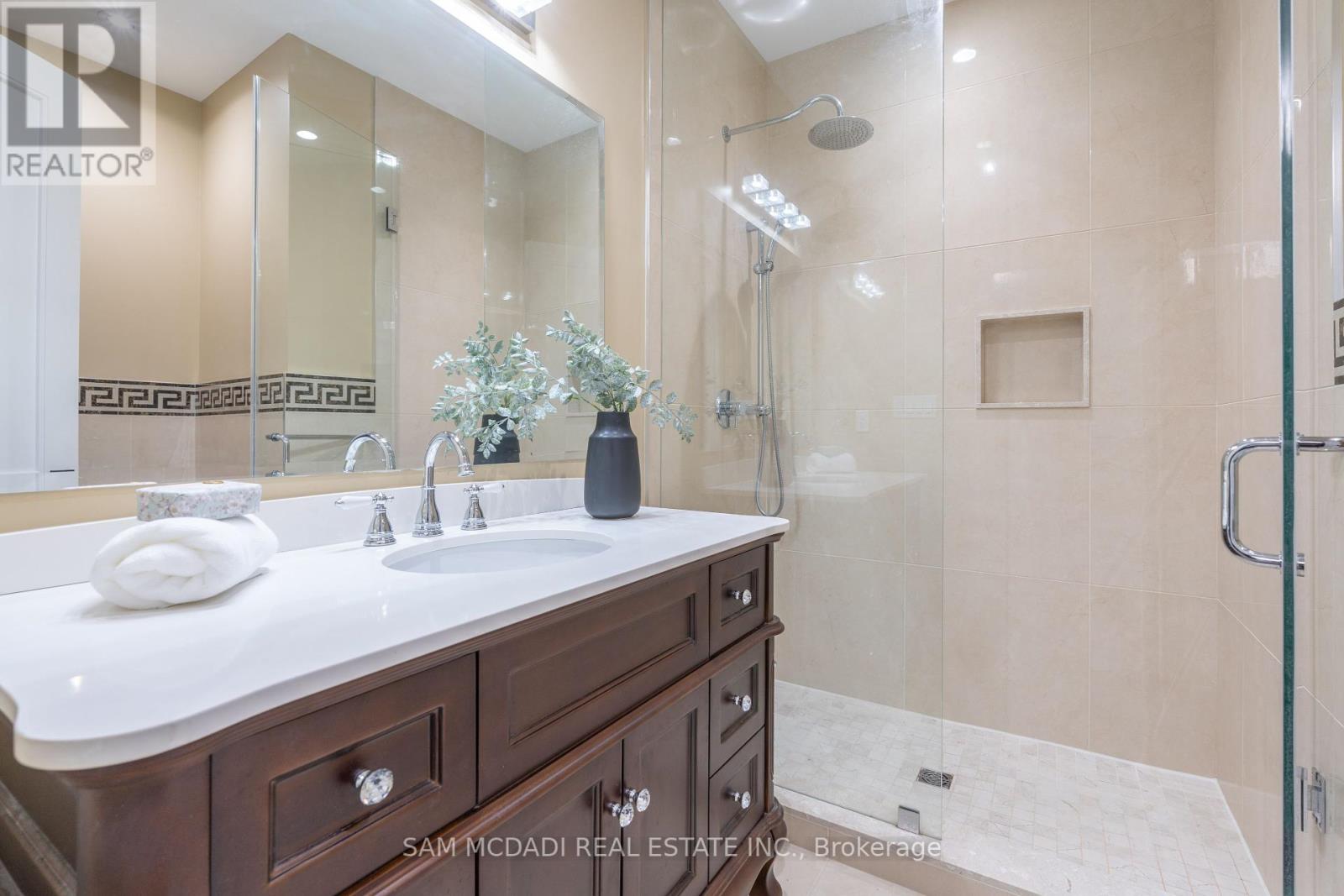 1368 Kenmuir Avenue, Mississauga (Mineola), Ontario  L5G 4B4 - Photo 26 - W12145859