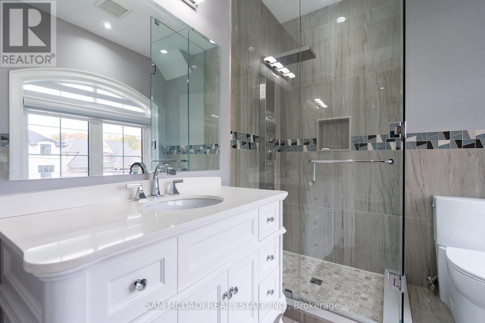 1368 Kenmuir Avenue, Mississauga, Ontario  L5G 4B4 - Photo 28 - W12145859