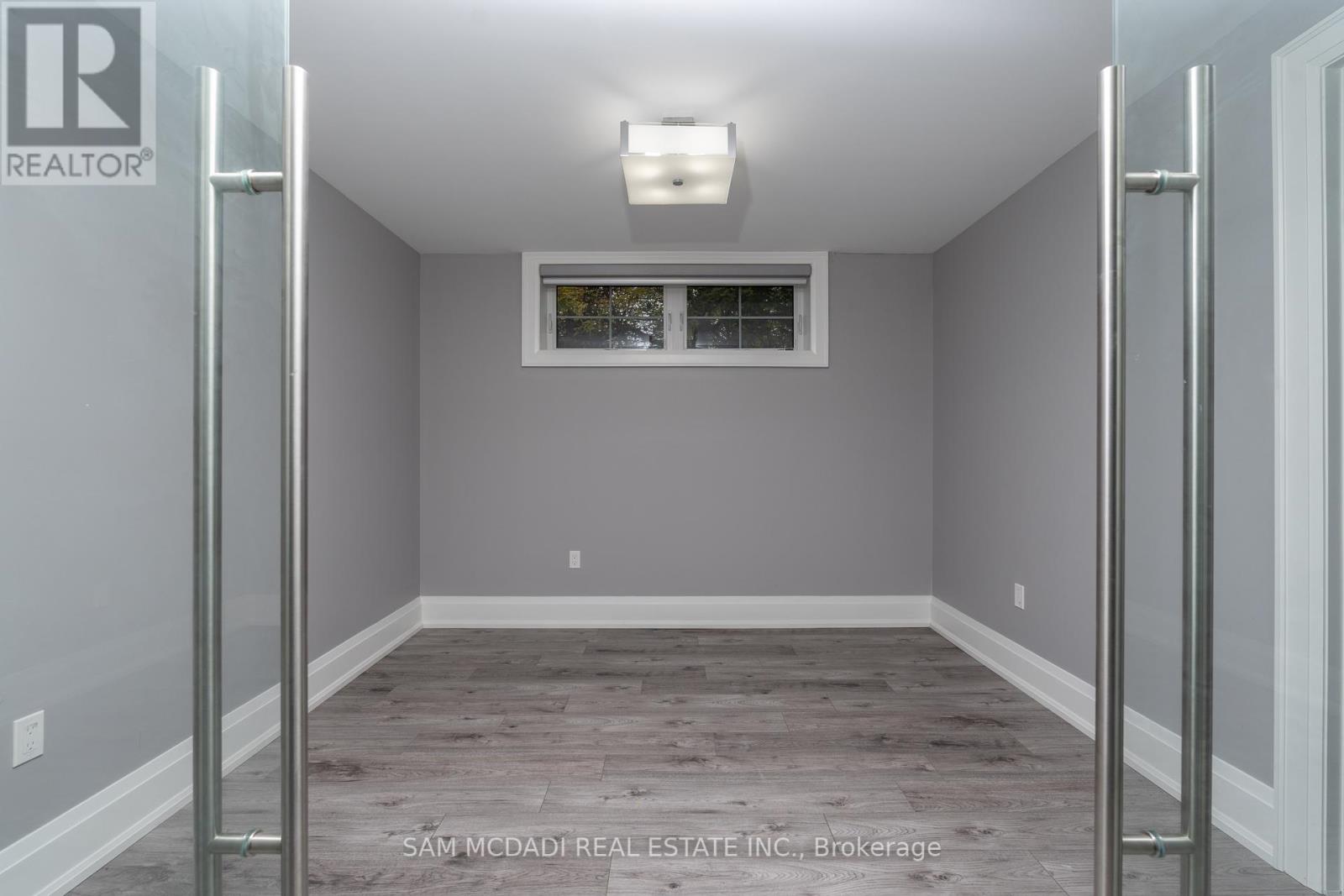 1368 Kenmuir Avenue, Mississauga (Mineola), Ontario  L5G 4B4 - Photo 33 - W12145859