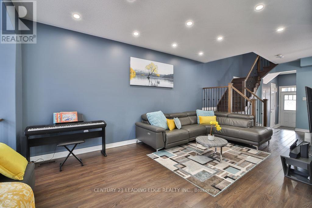 40 Abigail Crescent, Caledon, Ontario  L7C 4C7 - Photo 12 - W12145865
