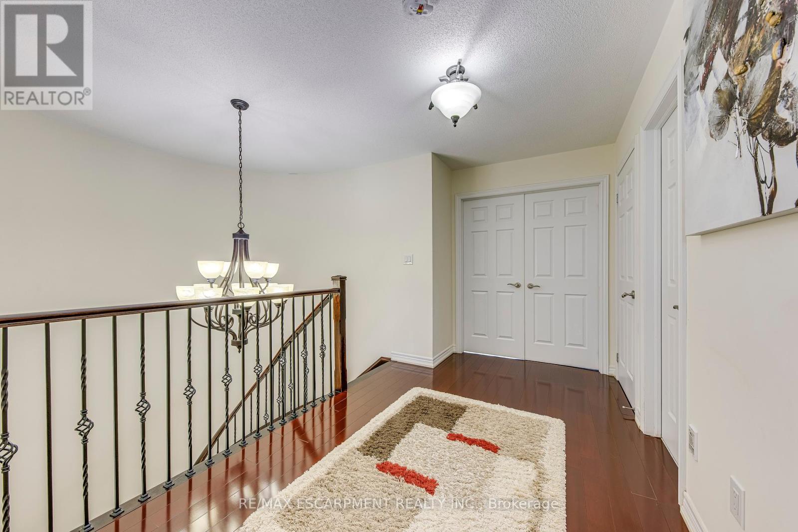 4699 Irena Avenue, Burlington, Ontario  L7M 0K2 - Photo 23 - W12145867