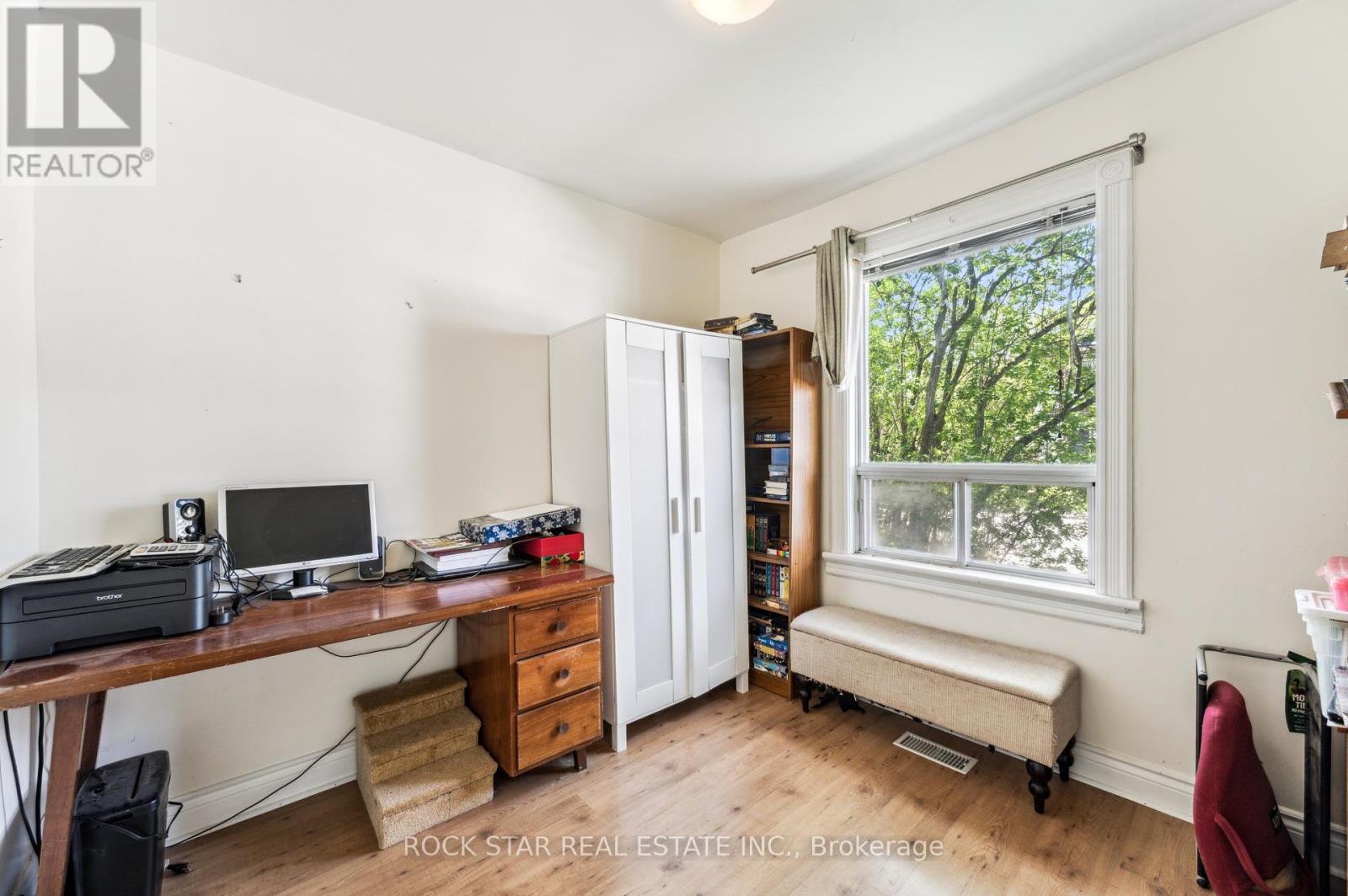 56 Breadalbane Street, Hamilton, Ontario  L8R 3G1 - Photo 17 - X12145847