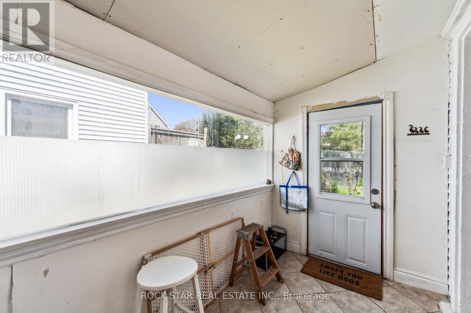56 Breadalbane Street, Hamilton, Ontario  L8R 3G1 - Photo 24 - X12145847