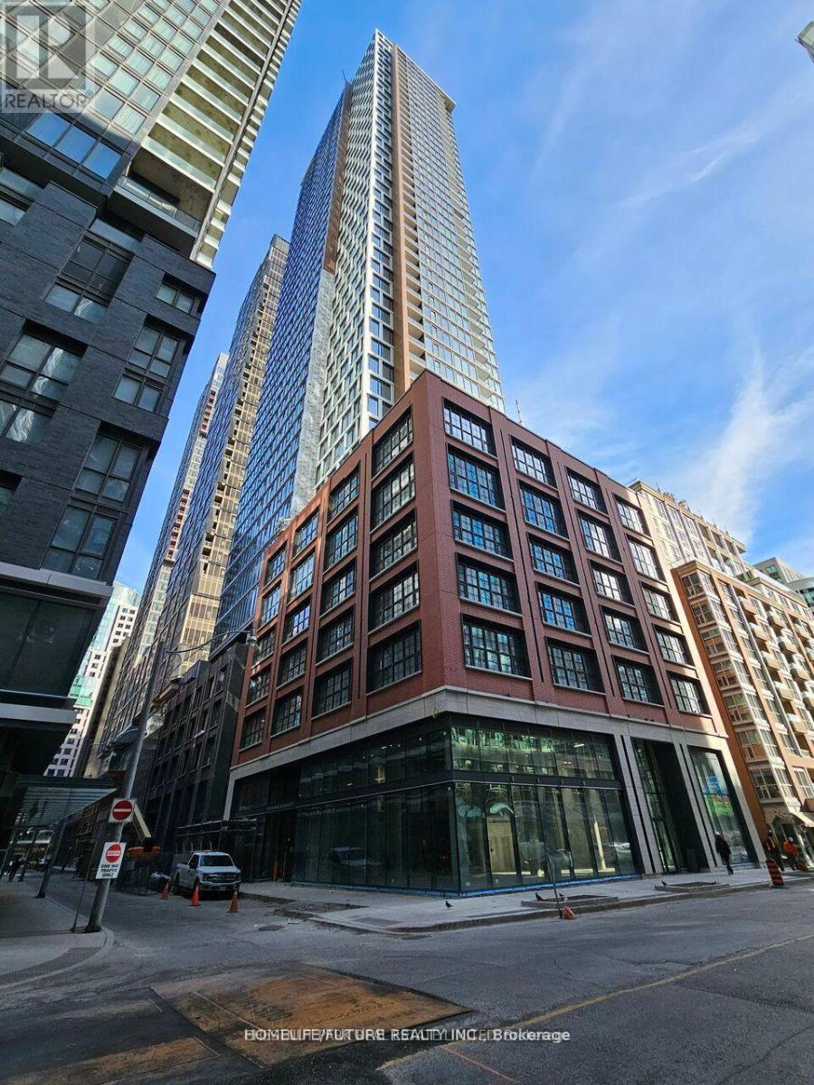 607 - 55 MERCER STREET, Toronto, Ontario