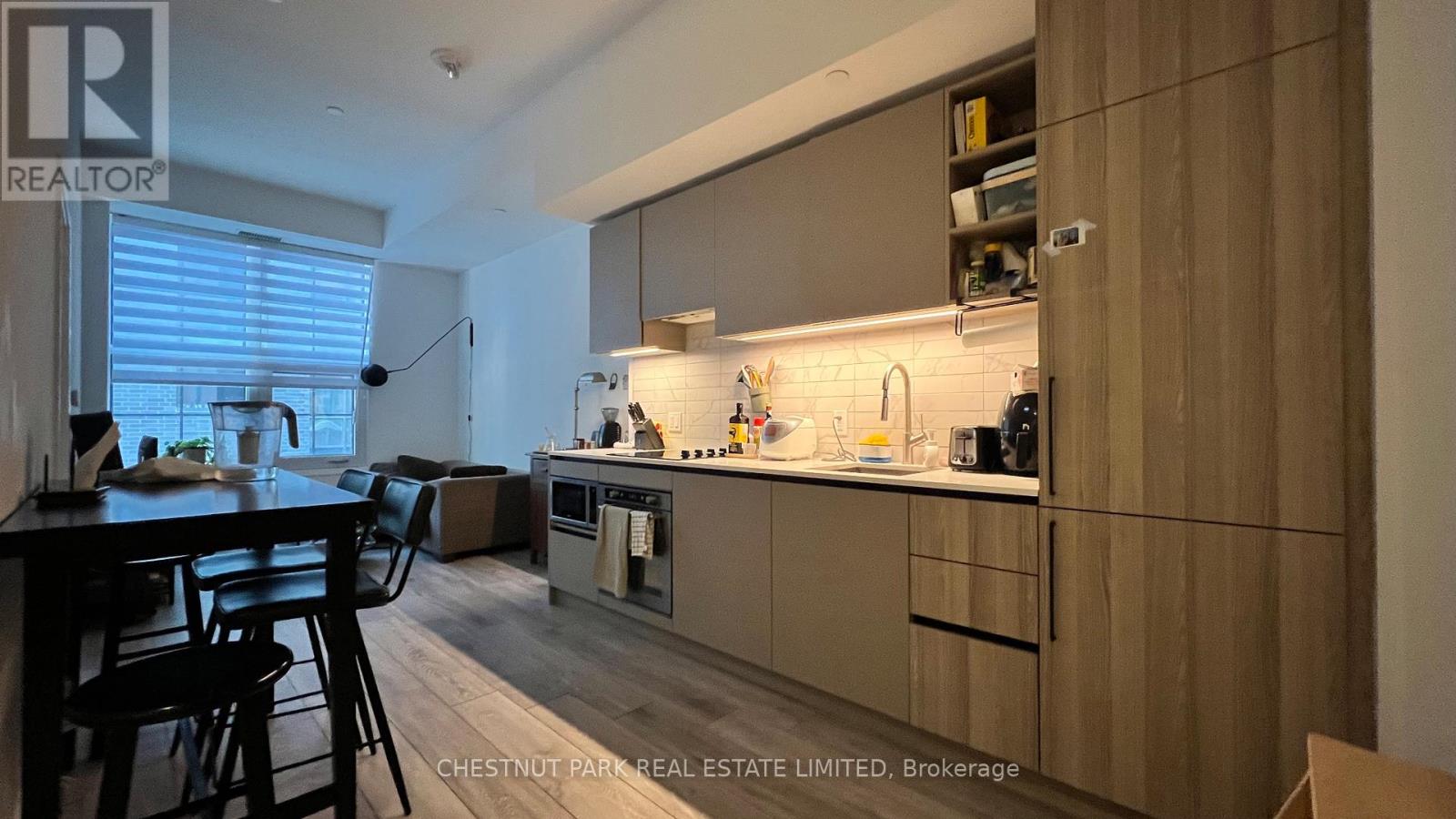 607 - 55 Mercer Street, Toronto, Ontario  M5V 0W4 - Photo 3 - C12145877