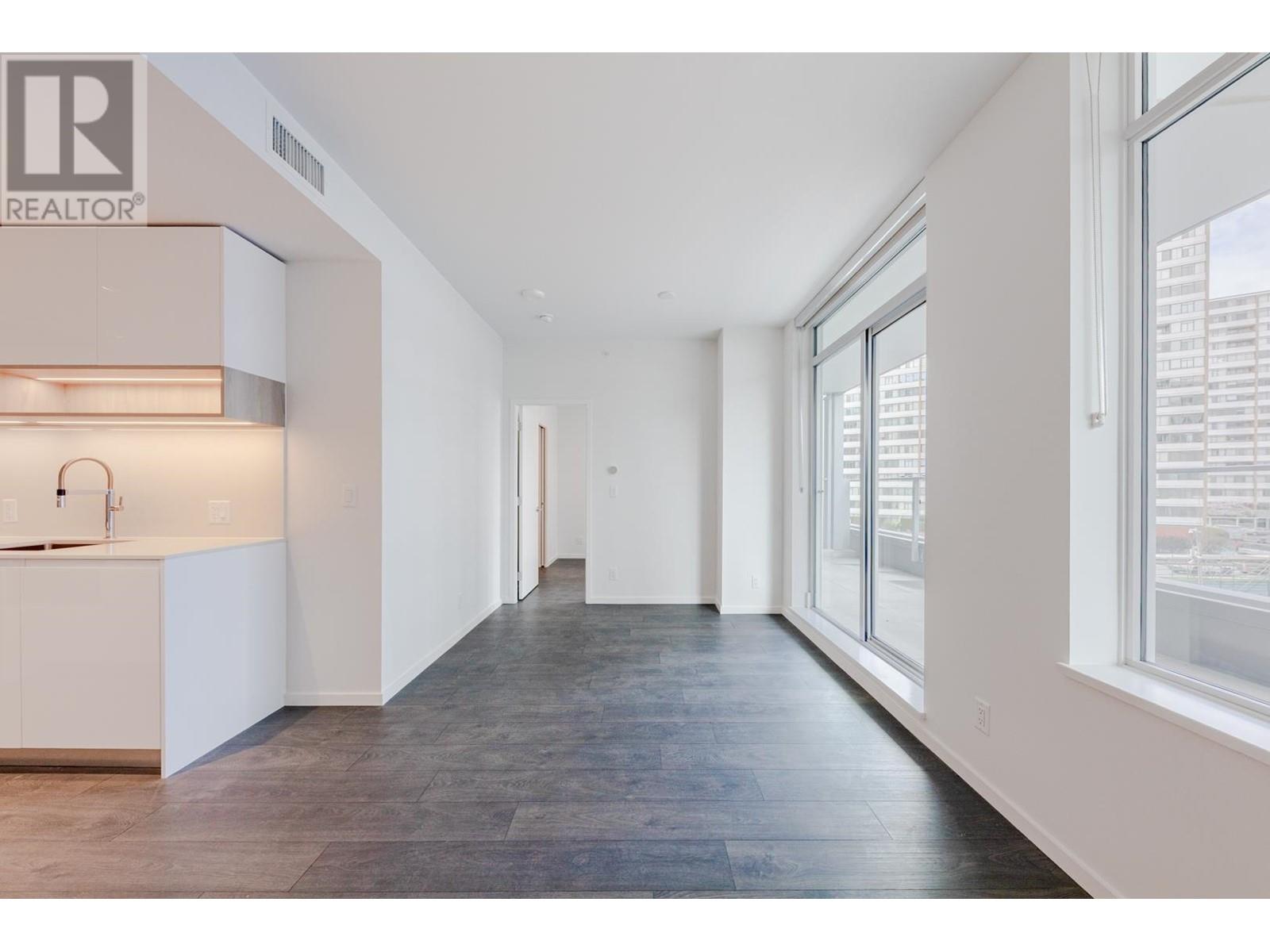 203 6788 Minoru Boulevard, Richmond, British Columbia  V6Y 0M6 - Photo 5 - R2999676