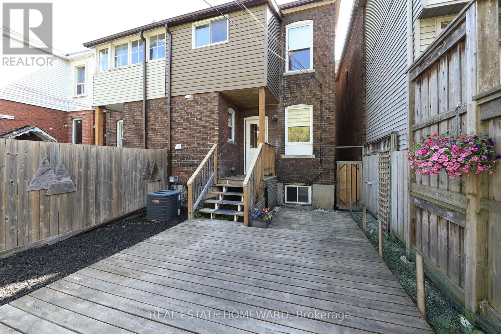 38 & 40 Cedarvale Avenue, Toronto (East End-Danforth), Ontario  M4C 4J4 - Photo 25 - E12145913