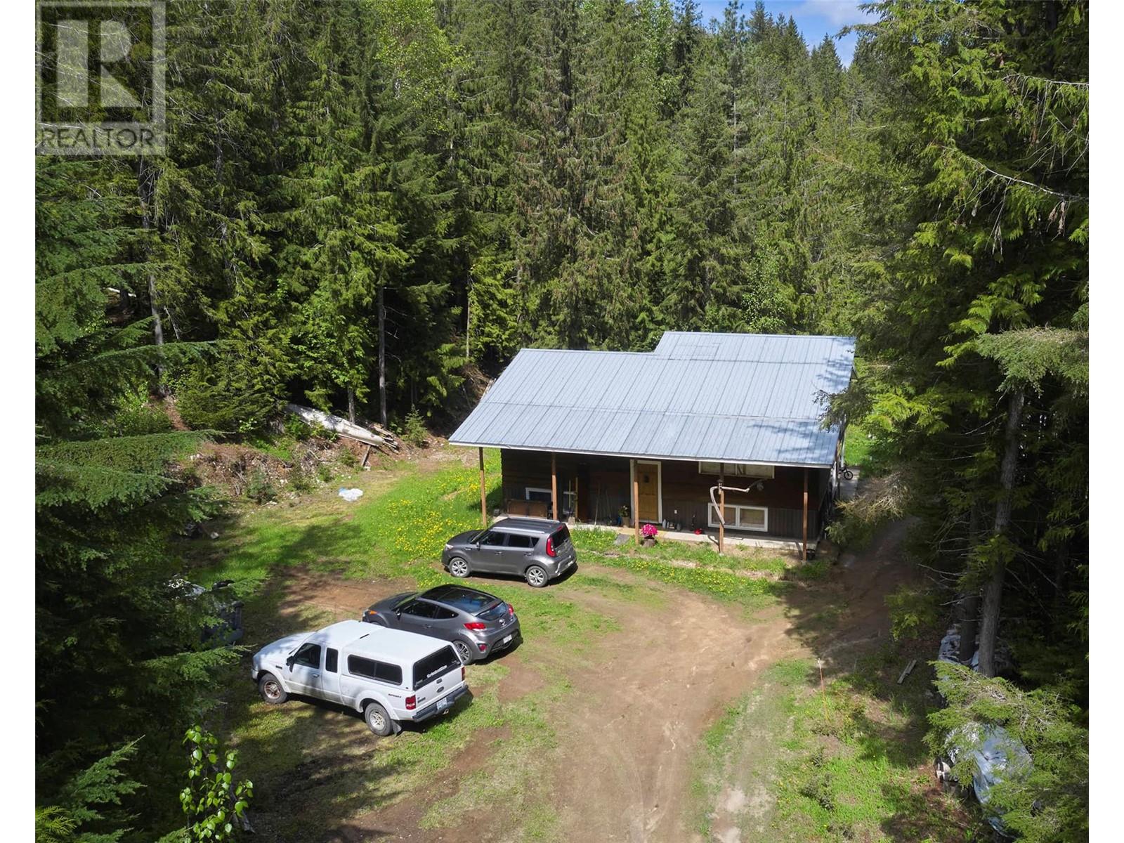 43 Hall Road, enderby, British Columbia V0E1V3
