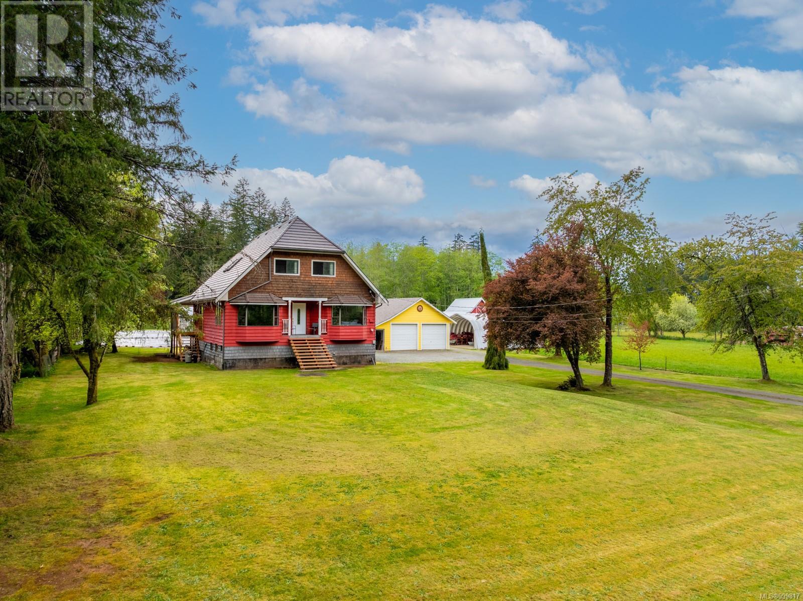 6499 Fitzgerald Rd, Merville, British Columbia