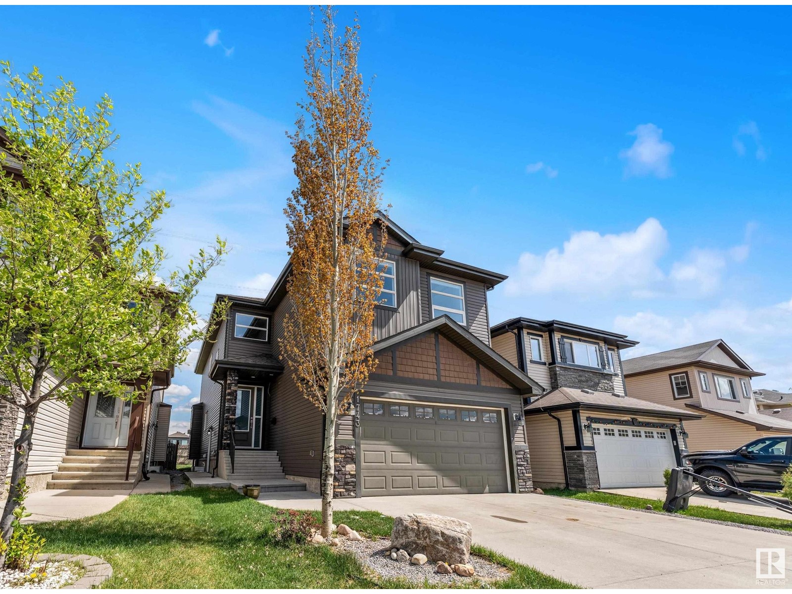 1743 28 ST NW, edmonton, Alberta