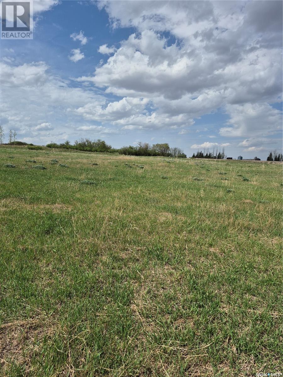 5 Hwy 11.82 Acre Build Site, Blucher Rm No. 343, Saskatchewan  S7K 1X5 - Photo 1 - SK005598
