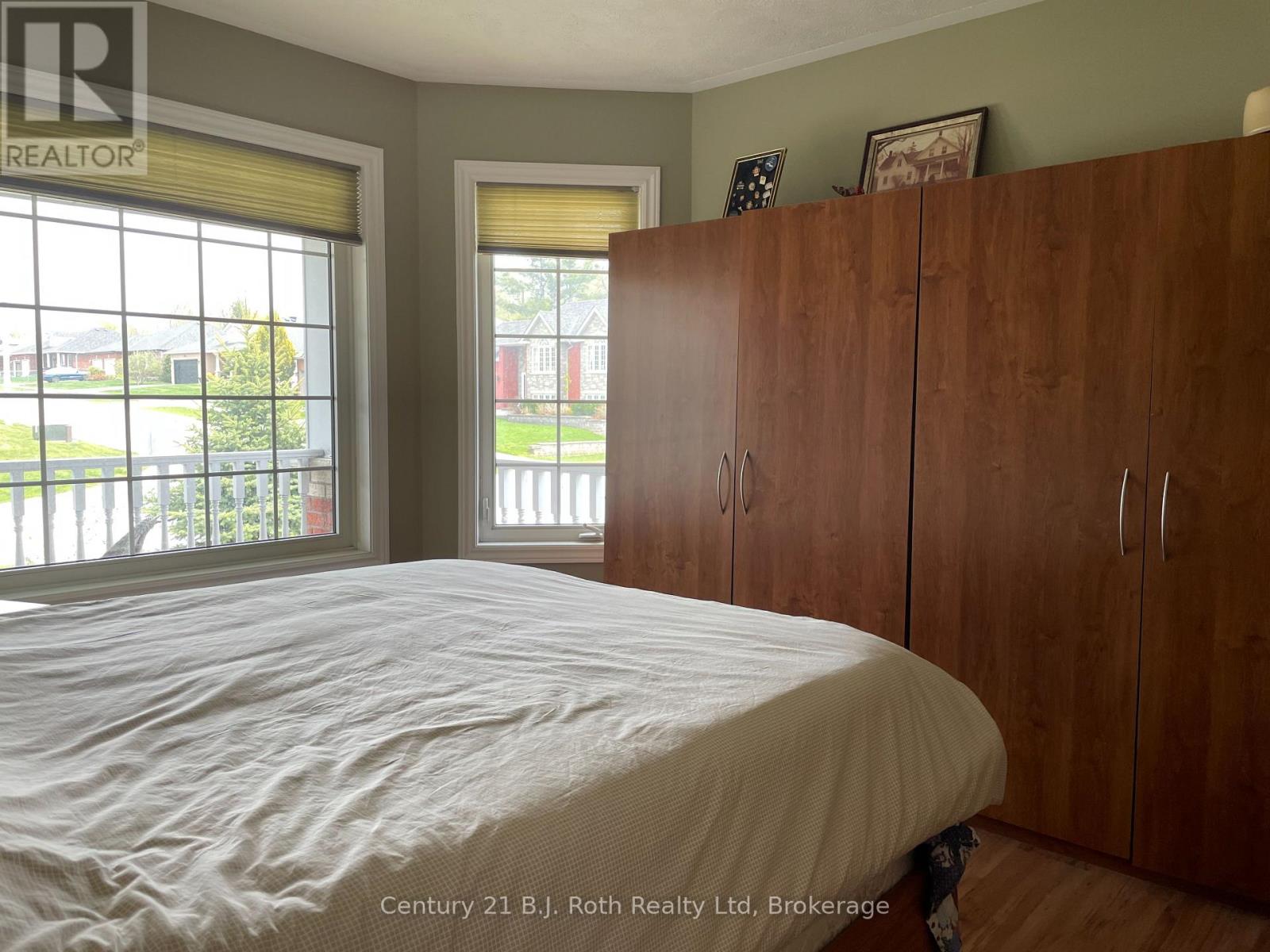 94 Maria Street, Penetanguishene, Ontario  L9M 2H8 - Photo 26 - S12094437