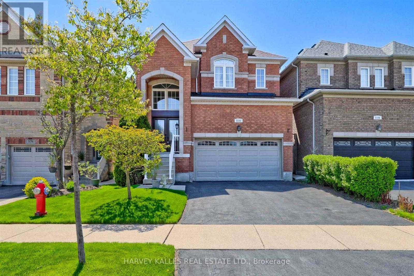 5180 Littlebend Drive, Mississauga, Ontario  L5M 8B6 - Photo 2 - W12145900