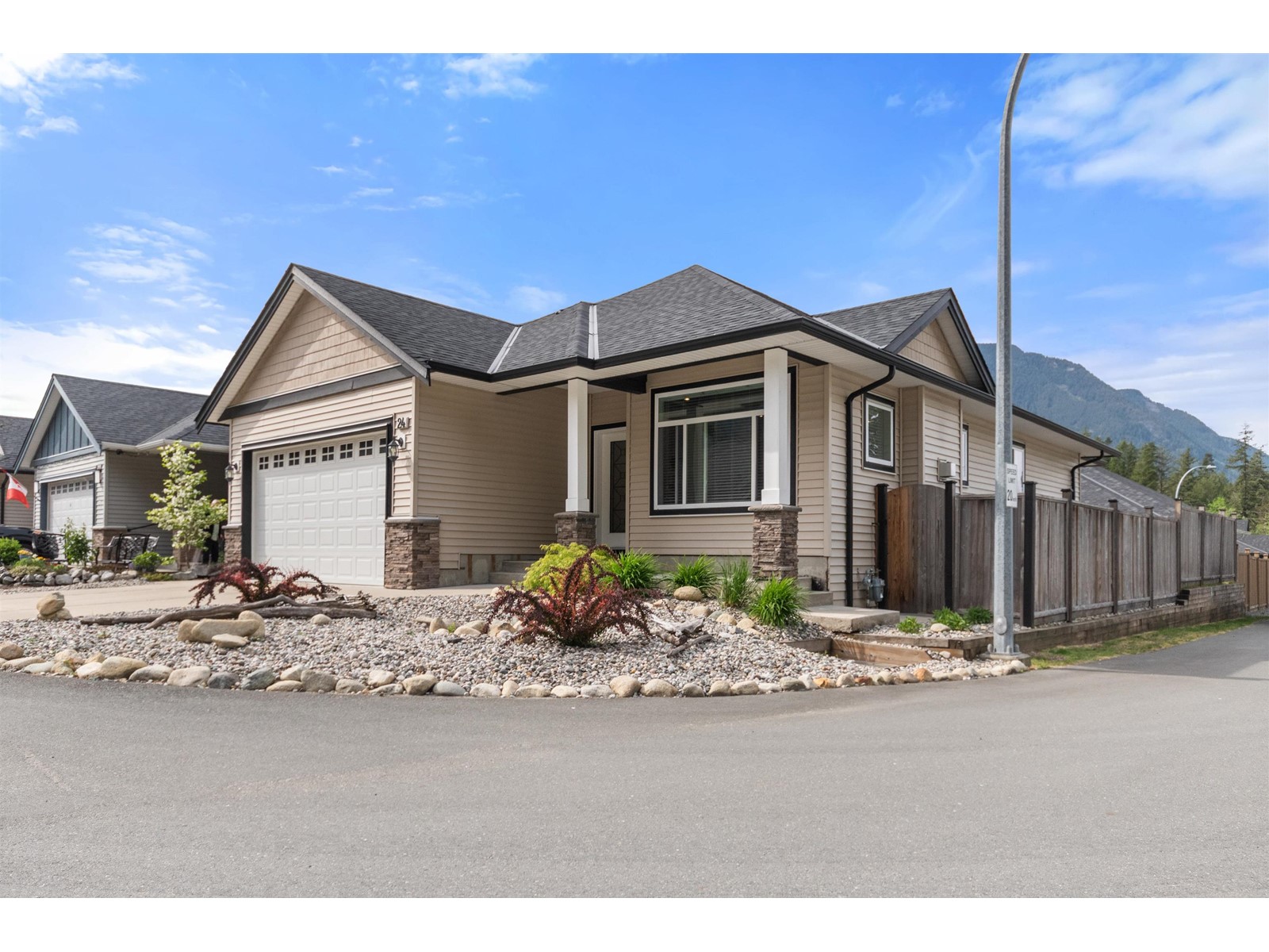Property at 24 20118 BEACON ROAD image 1