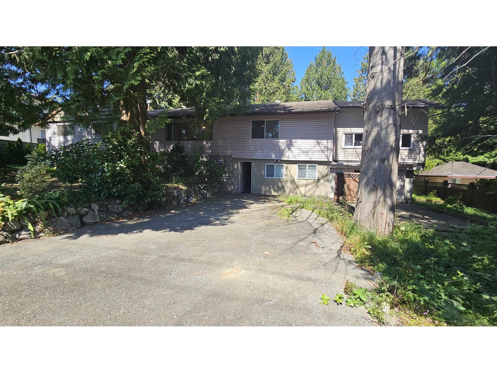 Property at 15023 72 AVENUE image 1