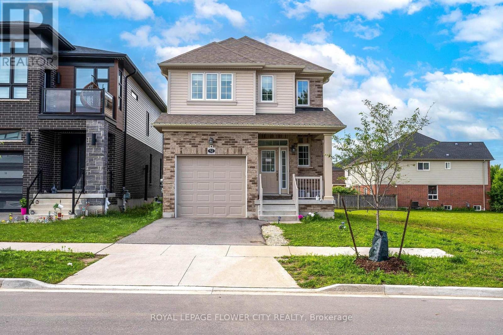 Property at 52 MONARCH WOODS DRIVE W image 2